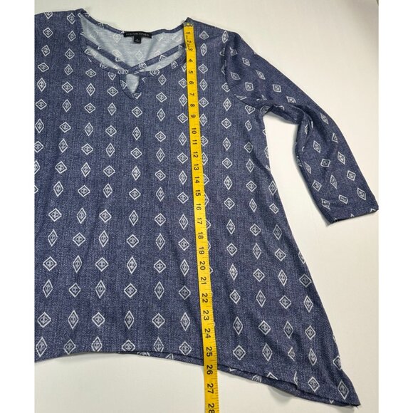 Signature 1 Studio Women’s Blouse Blue with Diamond Print Keyhole Neck Size L - Picture 5 of 8